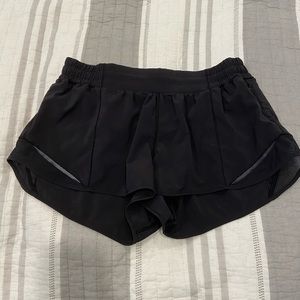 Lululemon Hotty Hot Lined 2.5in Inseam